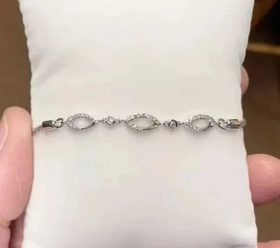 Brazalete de cadena Bolo para mujer enchapado en oro blanco de 14 k diamante simulado corte redondo de 2 quilates Foto 1 de 4