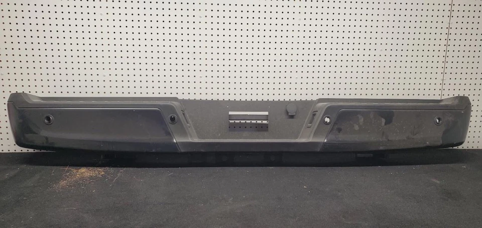 (SOLO RECOGIDA LOCAL) Parachoques trasero con asistencia de estacionamiento pintado se adapta a 21-23 FORD F150 PI Foto 1 de 4