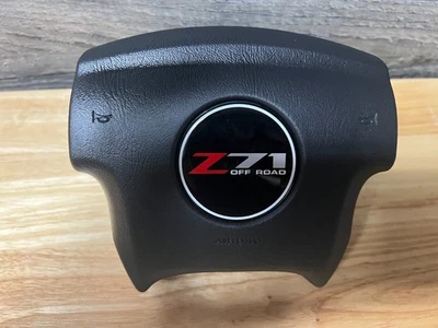 Silverado Z71 Steering wheel emblem - version 2 - Image 1 of 4