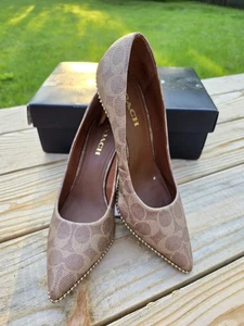 COACH WAVERLY Sig Pump JACQUARD PUMPS Tan G4374 Size 10B - Picture 1 of 19