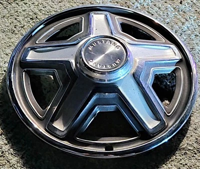 (1) Cubierta de rueda tapacubos DELUXE Ford Mustang 1969 vintage OEM #0M C9ZZ-1130-A Foto 1 de 4