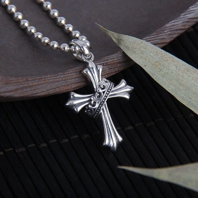 Colgante Cruz Coronada Gótica, Plata S925, Dije Fe Rey de Reyes, Regalo Hombre Foto 1 de 4