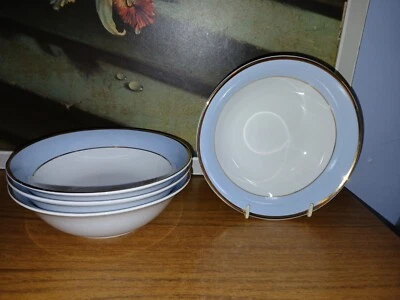 4x Royal Doulton 2004 Bruce Oldfield Blue/White Cereal Bowls 16cm VGC - Image 1 of 4