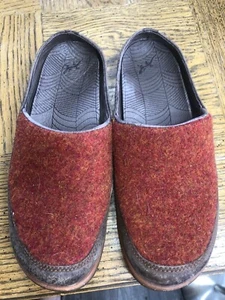 Chaco QUINN J105452 Women’s 7 M 37.5 Brick Red Brown Wool Leather Slide Mules - Picture 1 of 11