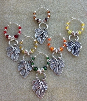 Hojas de otoño otoño colores conjunto de 6 dijes, copa de vino tono oro o plata Foto 1 de 2