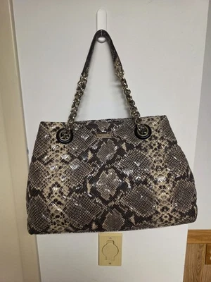 Kate Spade New York - Bolso de Mano Mujer Piel de Serpiente, Cuero Acolchado Marrón/Beige Foto 1 de 3