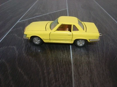 Joal España Nº124 Mercedes Benz 350 SL En Amarillo Foto 1 de 4