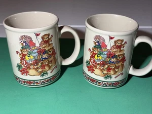2er Set Kaffeetassen "Christmas Bears", Lucy Rigg LLC, 1984 Enesco Imports - Bild 1 von 8