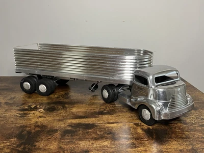Smith Miller Smitty Toy GMC Silver Streak Semi Truck and Fruehauf Trailer - Image 1 of 4
