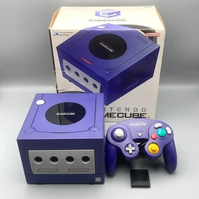 Console NINTENDO GAMECUBE VIOLA con SCATOLA + CONTROLLER e MEMORY - PAL EUR - Immagine 1 di 4