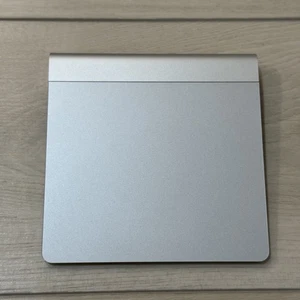 Apple Magic Trackpad A1339 Wireless Bluetooth Multi-Touch - Picture 1 of 3
