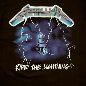 ENVÍO GRATUITO EL MISMO DÍA Camisa Negra Clásica METALLICA RIDE THE LIGHTNING GRANDE - Imagen 1 de 2