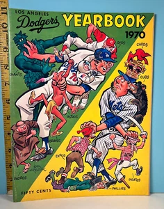๐ฅ1970 Los Angeles Dodgers Official Baseball Yearbook Nice!!๐ฅ - Picture 1 of 5