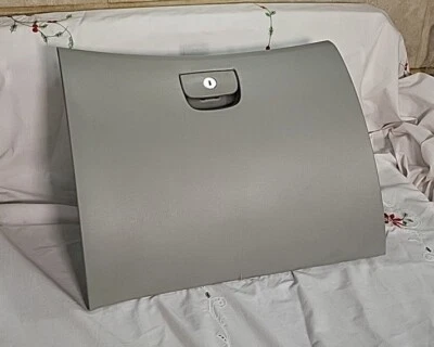 2007 -2008 Hyundai Sonata OEM GLOVE BOX ASSEMBLY GRAY 84510-3K120 - Image 1 of 4