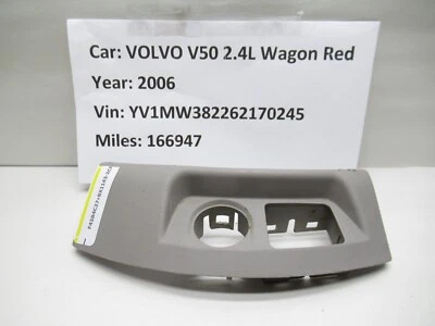 2006-2010 VOLVO V50 Traction Button And Power Outlet 8686026 OEM - Image 1 of 4