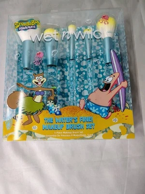 SpongeBob Squarepants Wet n Wild The Water's Fine! Makeup brush set 5-piece Set - Image 1 of 2