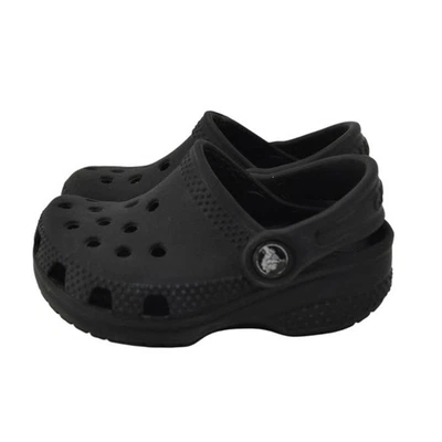Sandálias Crocs tamanho 2 3 pretas bebê slip on criança sólida - Imagem 1 de 4