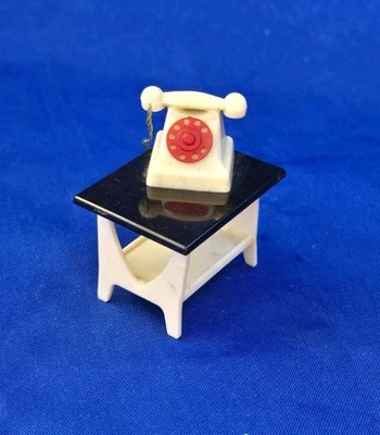 Mesa miniatura con teléfono MCM Mid-Century de colección para casa de muñecas Foto 1 de 4