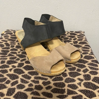 Zuecos de tacón bajo Nina Z hechos en Suecia beige negro cuero madera para mujer 39/8,5 Foto 1 de 4
