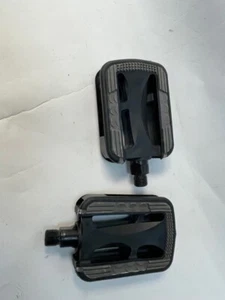 Pedales De Plataforma De Resina VP 610 Eje De 1/2 Pulgada Negro Plateado PD13X - Imagen 1 de 2