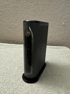 Motorola 16x4 Cable Modem Model MB7420 686 Mbps DOCSIS 3.0 No Cables - Image 1 of 4