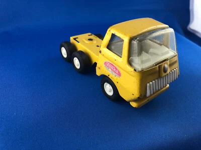Vintage TONKA TRUCK  YELLOW  TIN 12cm - Image 1 of 4
