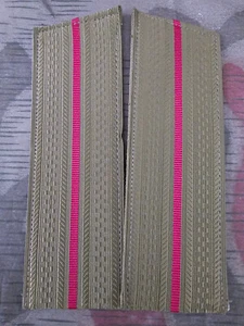 Schulterklappen Offizier Rangabzeichen Russland CCCP UDSSR Lila Oliv - Picture 1 of 1