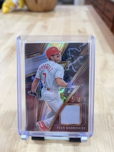 2023 panini select baseball Ivan Rodriguez Sparks relic prizm /99