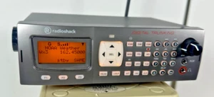 Radio Shack PRO-652 1800 CH. Analog/Digital Police/Fire/EMS Scanner-P25 Phase 1 - Zdjęcie 1 z 2