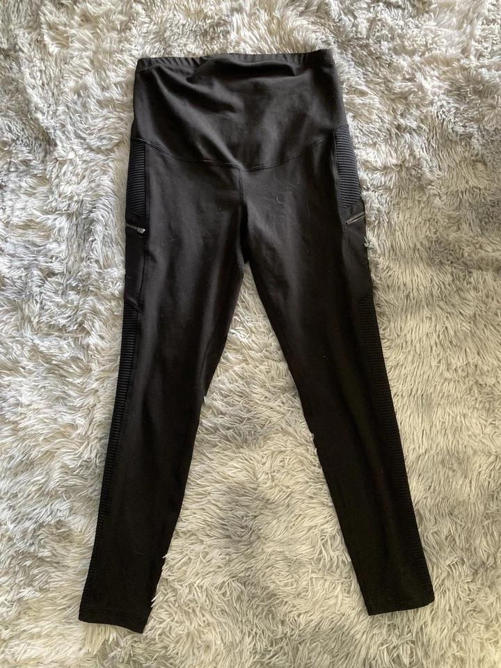 Old Navy Active Maternity Leggings Go-Dry Womens Small Black Elastic Waist - Image 1 of 4