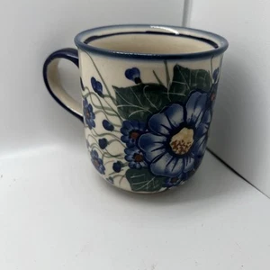 NEW Boleslawiec Polish Pottery Mug 10 Oz Kalich Unikat Flower Garden Blue Trim - Picture 1 of 8