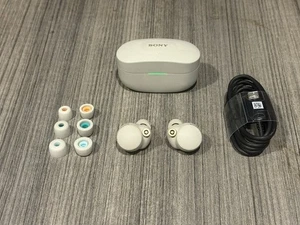 Sony WF-1000xm4 - Argent - Entièrement testé - Photo 1 sur 4