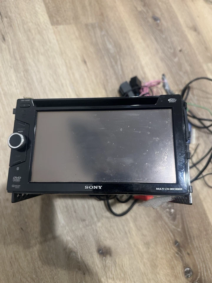 Sony XNV-660BT 6.1-Inch TouchScreen AV Navigation System Navigation - Image 1 of 4