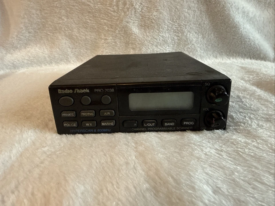 Radio Shack Scanner PRO-2038 (Scanner Only No Antenna Or Cord) - Image 1 of 4