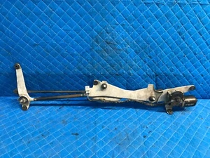 2001 - 2003 TOYOTA PRIUS Windshield Wiper Transmission Linkage with Motor OEM - Picture 1 of 8