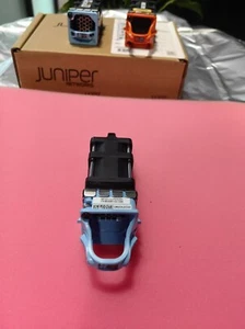 Juniper QFX5110-FAN-AFI Model - back-to-front airflow - Afbeelding 1 van 3