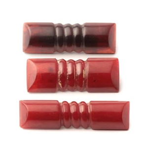 Menge (3) Vintage Art Deco Galalith Kunststoff rot geometrisch Bar Pin Broschen - Bild 1 von 2