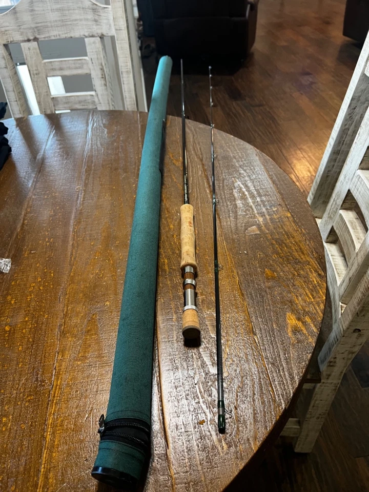 Nice Cabelas Traditional Fish Eagle 9ft 2 Piece 8 WT Fly Rod With Case - Image 1 of 4