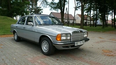 Mercedes-Benz w123 - E280 - Bj 1983 - Bild 1 von 4
