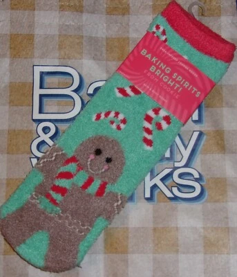 Calcetines antideslizantes Bath & Body Works galleta de jengibre verde con infusión de karité nuevos Foto 1 de 4