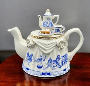SEE FLAWS Paul Cardew Blue Willow Tea Table Teapot Cupcakes Coffee Pot Teacup - Picture 1 of 20