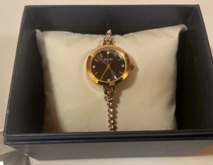 Women’s Wrist Watch w/ 24mm Face by Skmei - Needs Battery - Picture 1 of 11