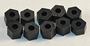 10 Pcs R30-9400500 Harwin Spacer Hexagonal PVC 3mm Internal Dia 5mm Length - Bild 1 von 4