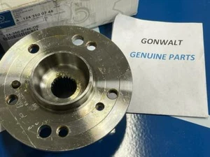 Mercedes-Benz E420 E300 E320 1994-1995 Genuine Wheel Hub Flange OE 1243500746 - Picture 1 of 3