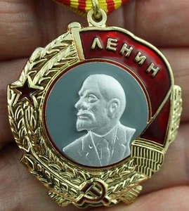 RUSSIAN RUSSIA  MEDAL Order of Lenin  (copy ) two piece construction USA seller - Picture 1 of 5