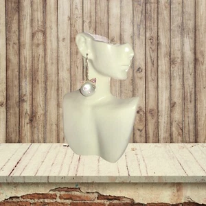 Betsey Johnson "Kitty" Earrings - Picture 1 of 5