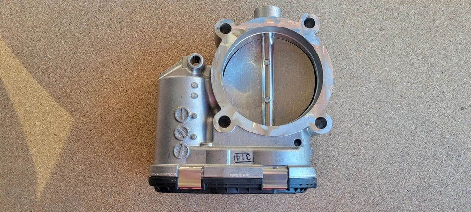 Bosch 0 280 750 202 Fuel Injection Throttle Body For Cadillac SRX 04-06 ^ - Imagem 1 de 4