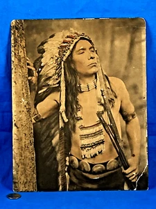 1902 ALFRED S CAMPBELL ART Co NATIVE AMERICAN CHIEF HANDFARBE GEPRÄGTER DRUCK - Bild 1 von 7