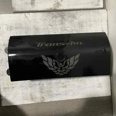 93-01 OEM CHEVY PONTIAC FIRE BIRD TRANS AM LANTERNA TRASEIRA CENTRO MOLDURA GM - Imagem 1 de 4