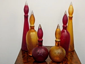 Beautiful Elegant Glass Vases - Picture 1 of 15